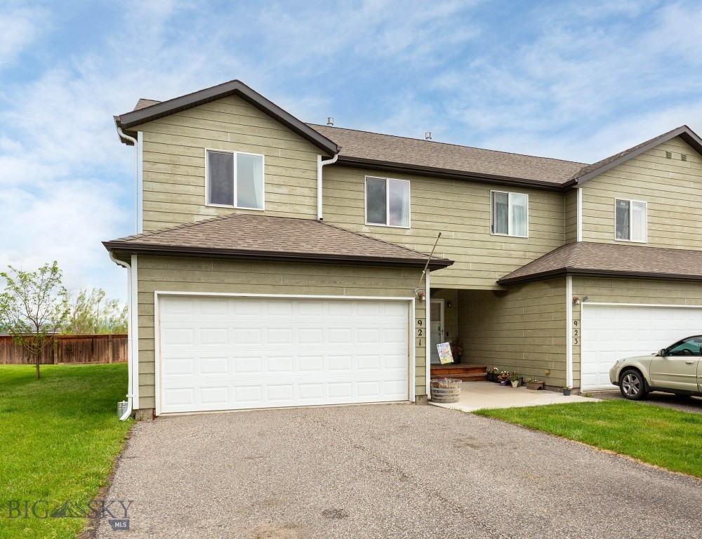921 N River Rock Road Property Photo 1