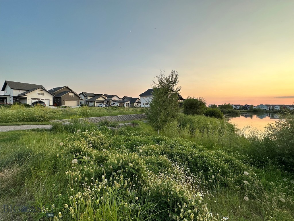 5405 Vahl Way Property Photo 4
