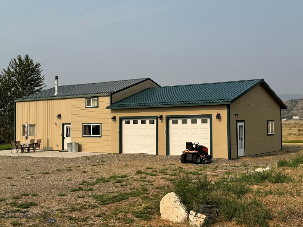 1074 Crow Creek Property Photo 37