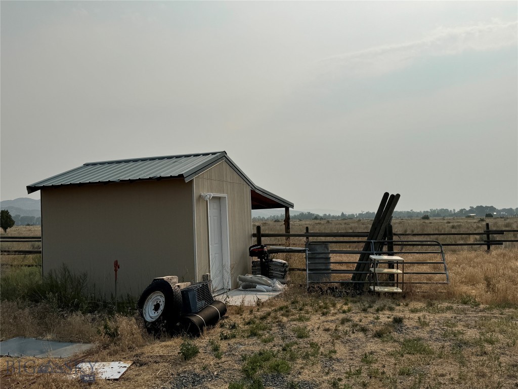 1074 Crow Creek Property Photo 39