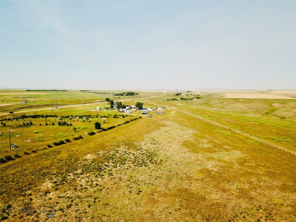 33683 Us-87 Property Photo 5