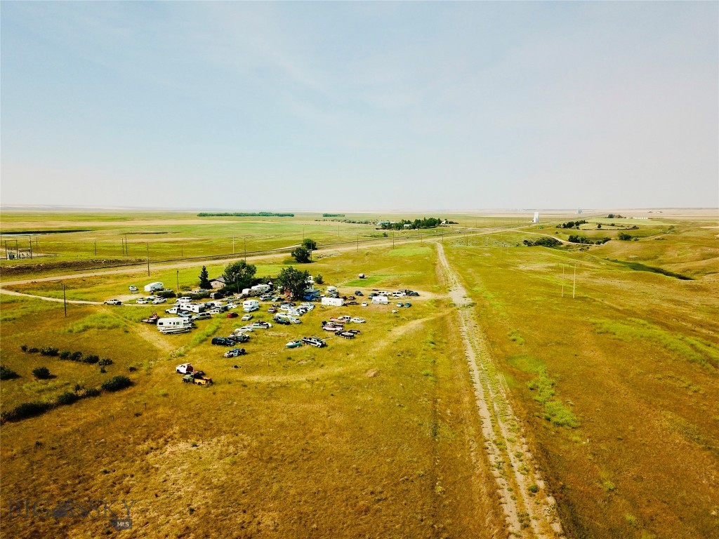 33683 Us-87 Property Photo 7