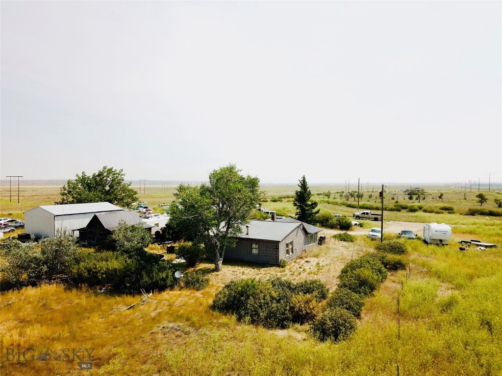 33683 Us-87 Property Photo 9