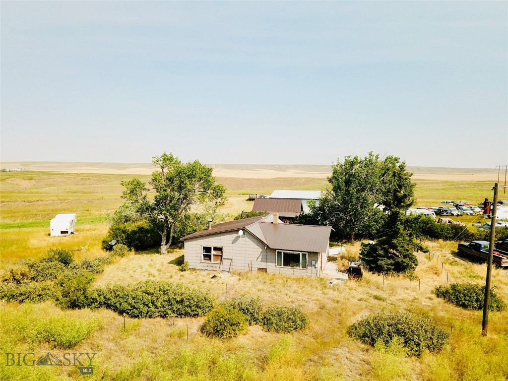 33683 Us-87 Property Photo 11