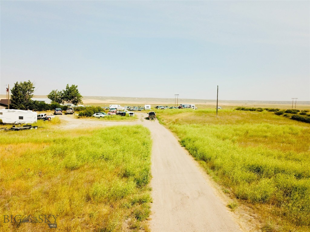 33683 Us-87 Property Photo 12