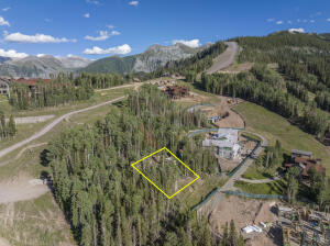 18 La Sal Lane Property Photo 4