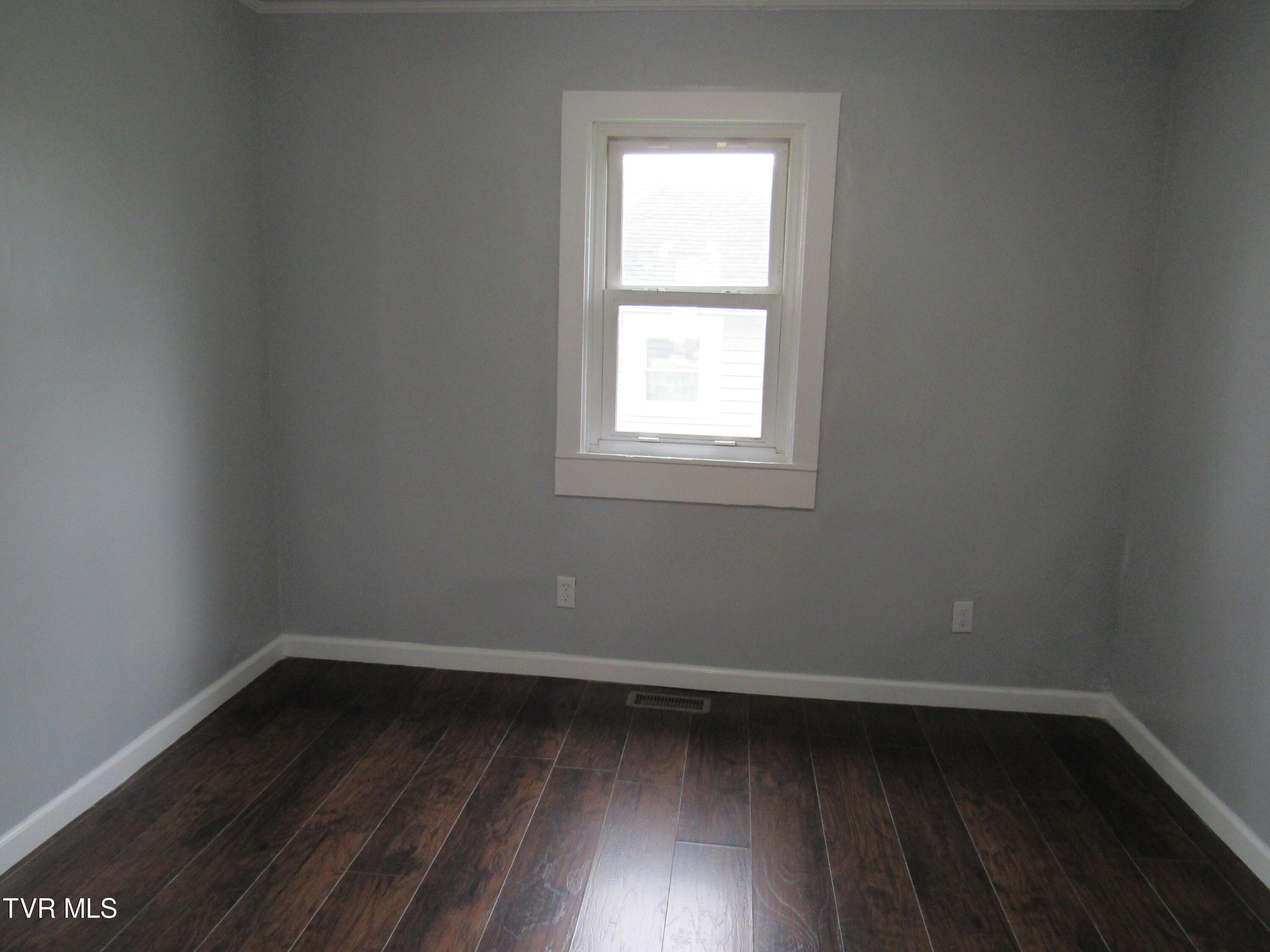 1208 Riverside Avenue Property Photo 15