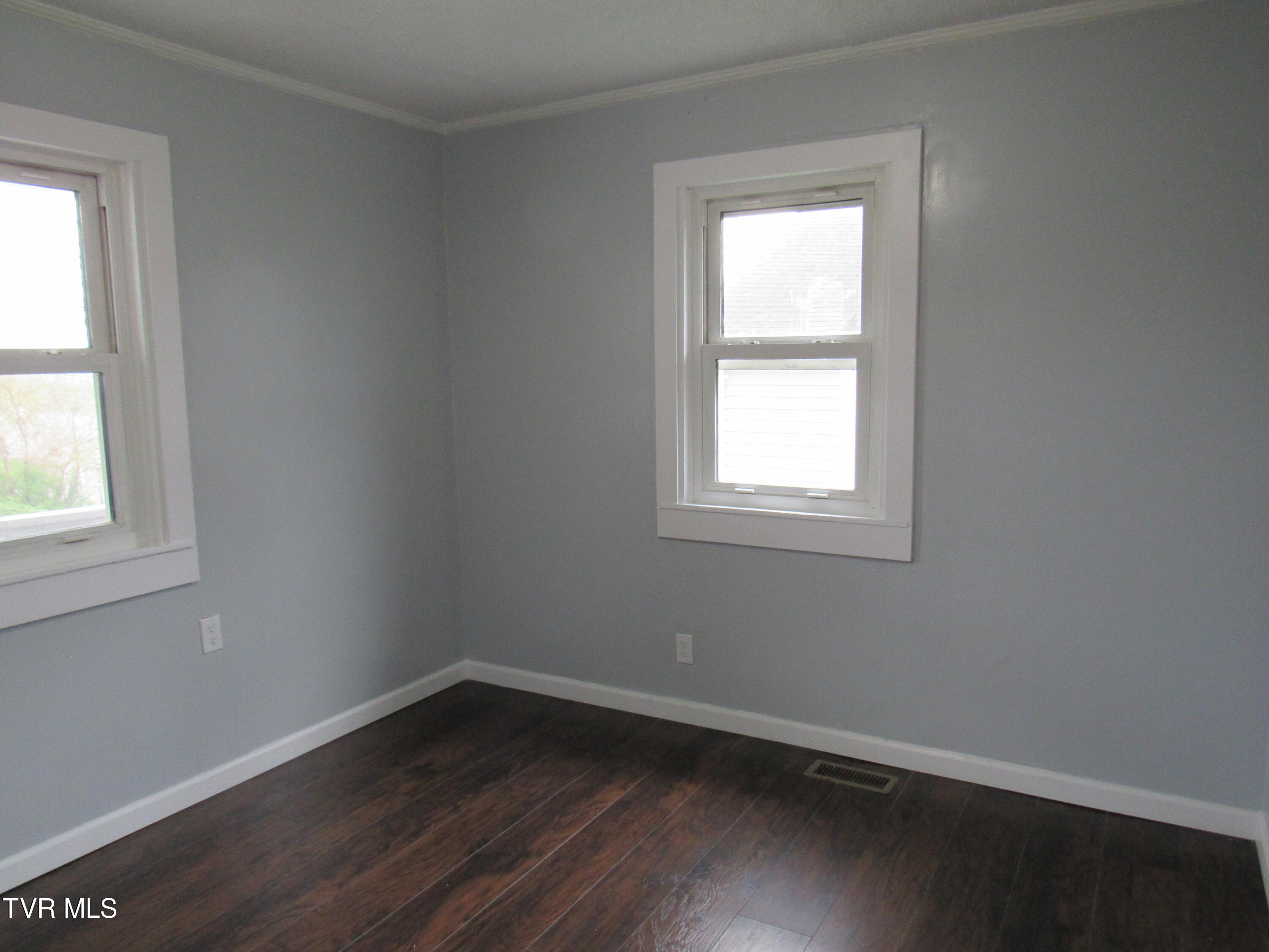 1208 Riverside Avenue Property Photo 18
