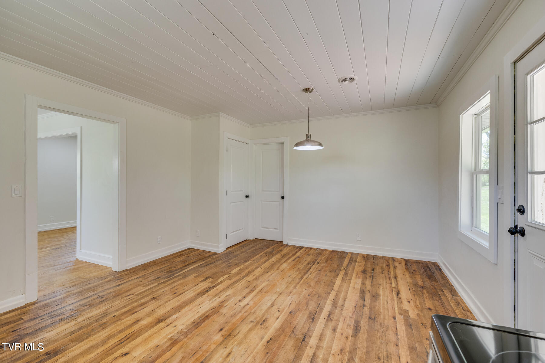 116 West Crown Property Photo 11