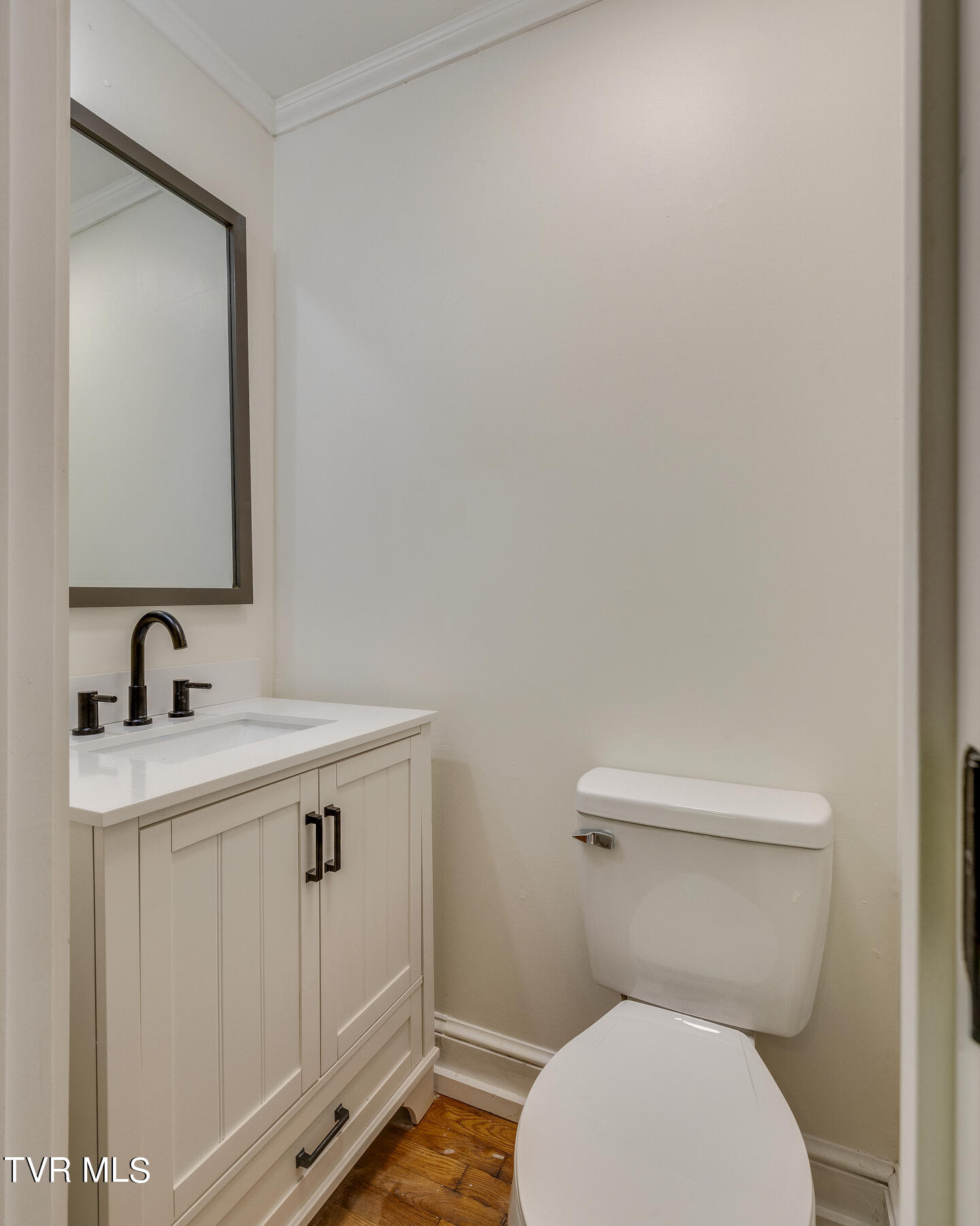116 West Crown Property Photo 14