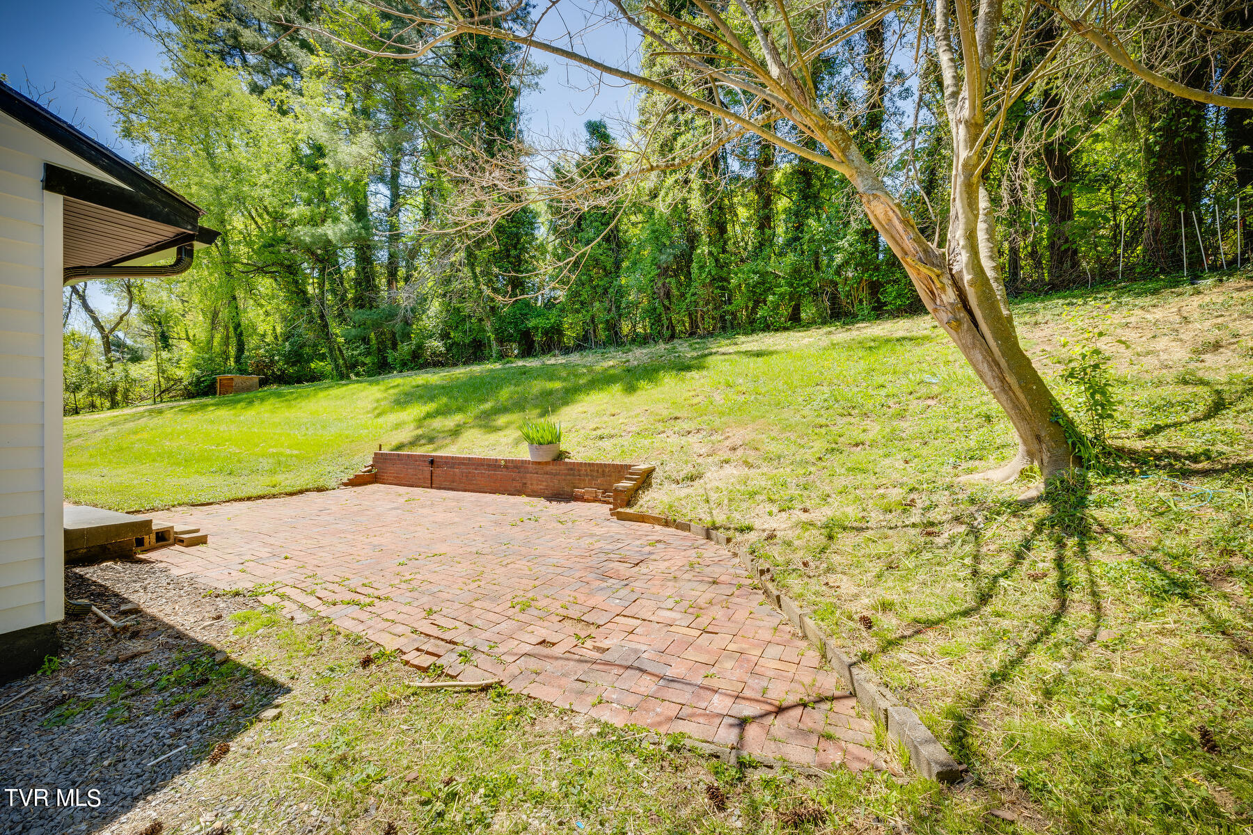 116 West Crown Property Photo 24