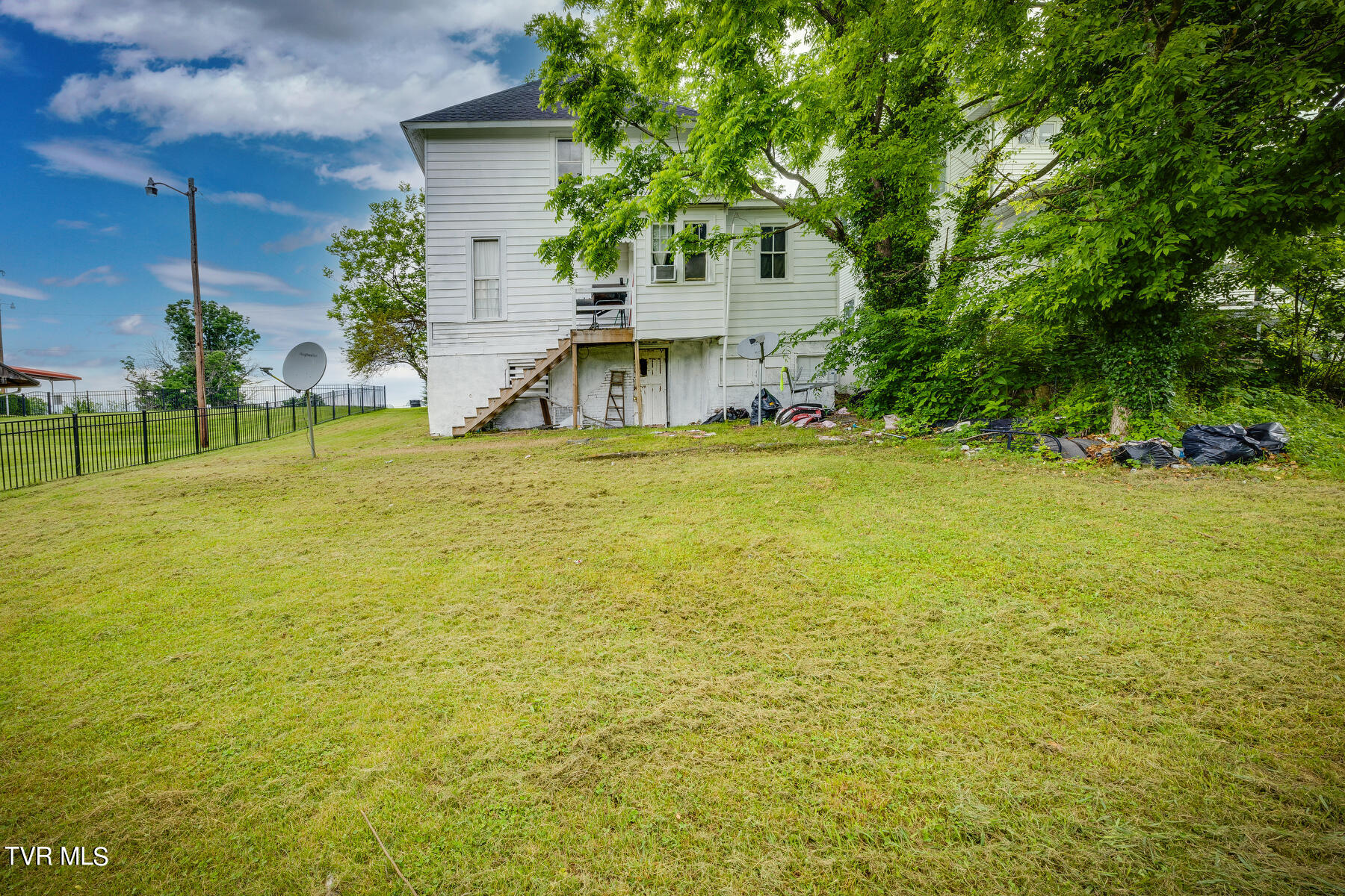 948 Anderson Street Property Photo 7