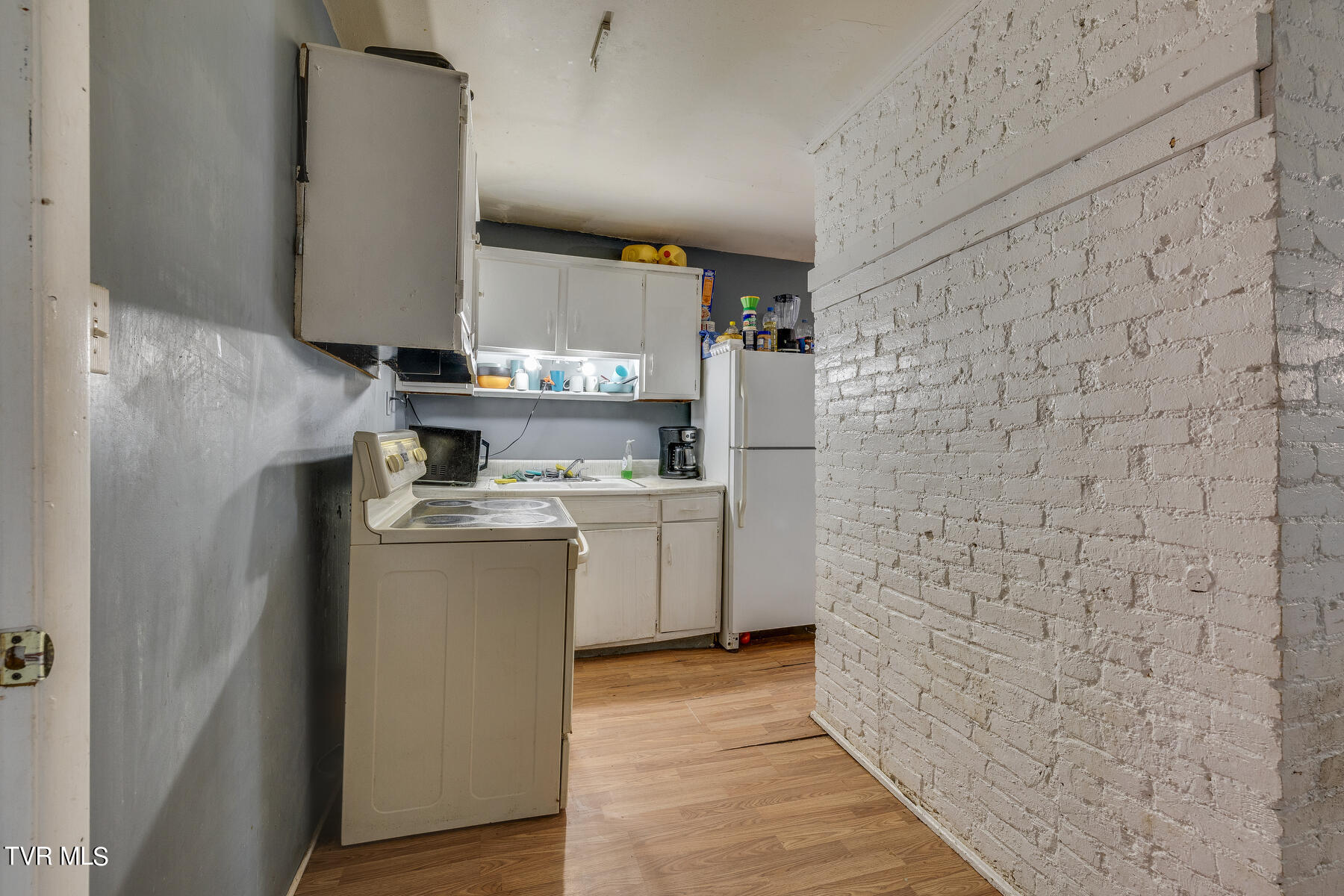 948 Anderson Street Property Photo 22