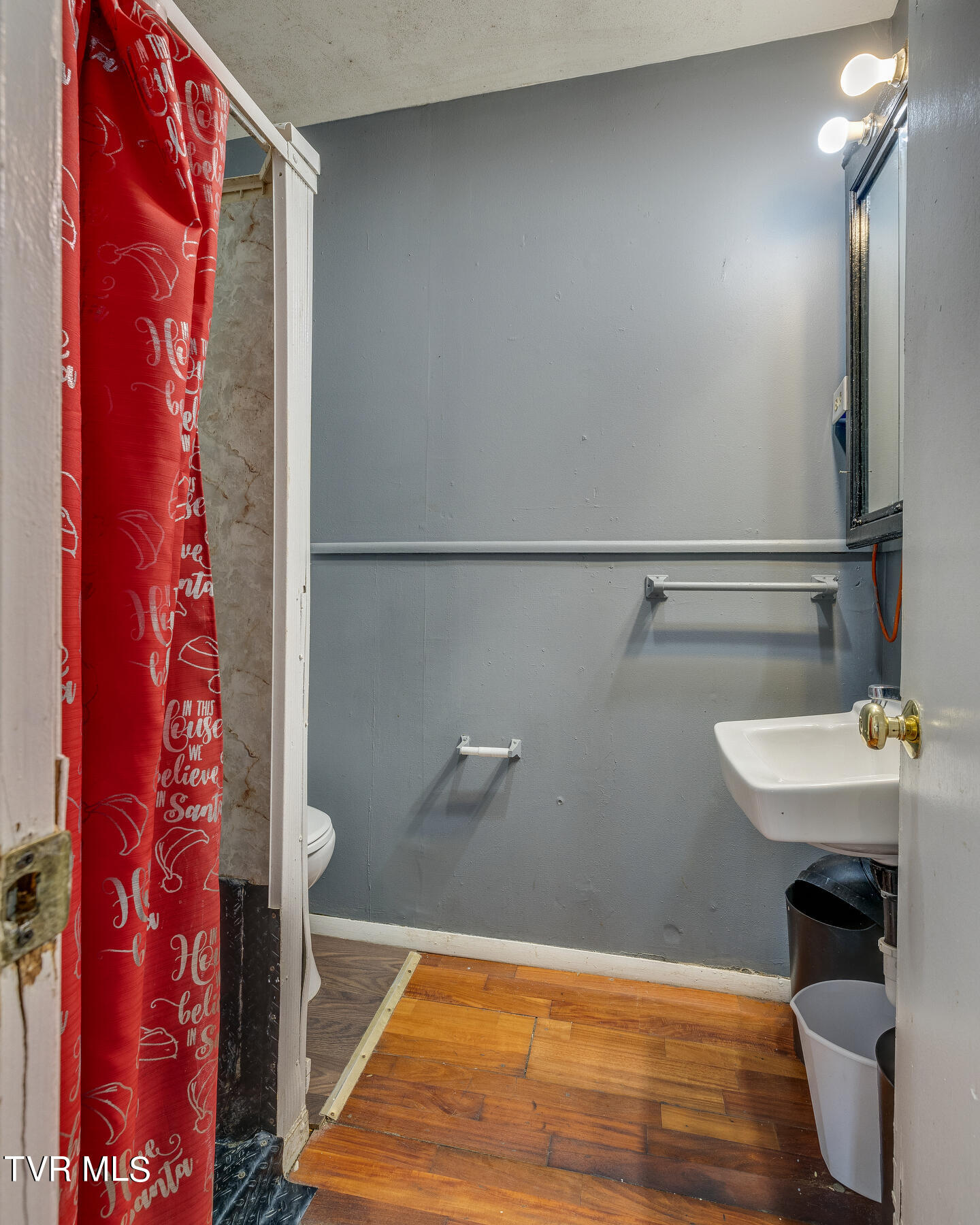 948 Anderson Street Property Photo 26