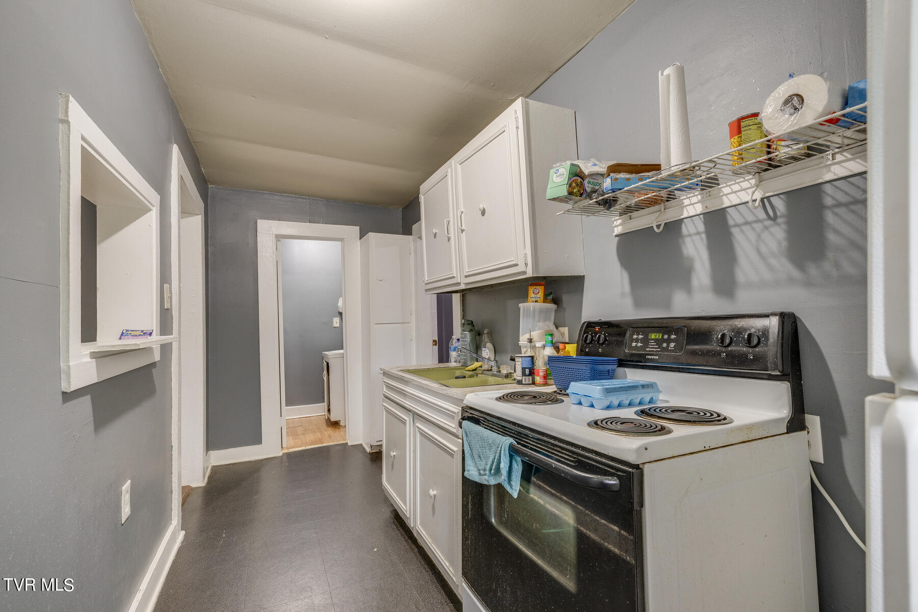 948 Anderson Street Property Photo 37