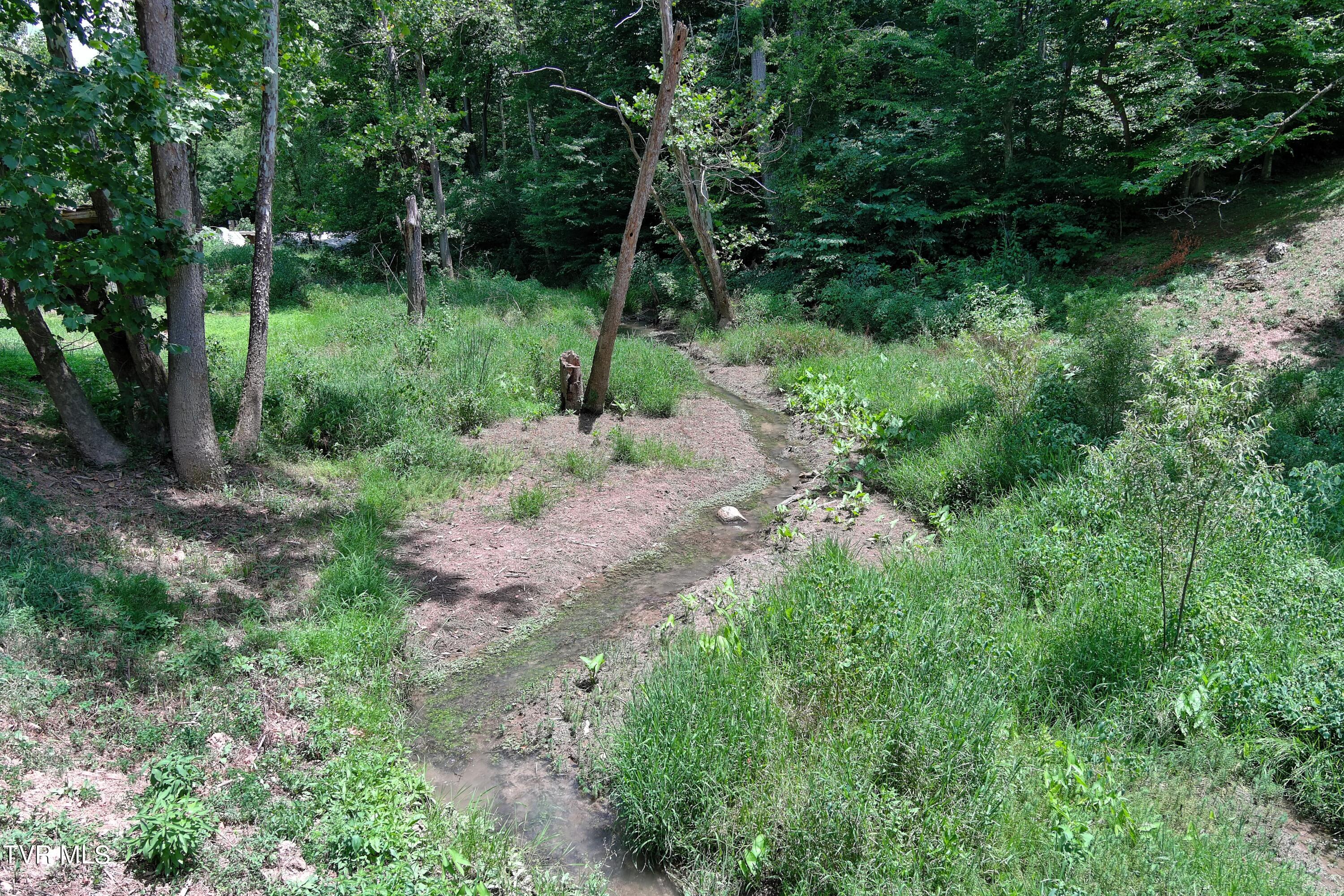 765 Poplar Springs Road Property Photo 3