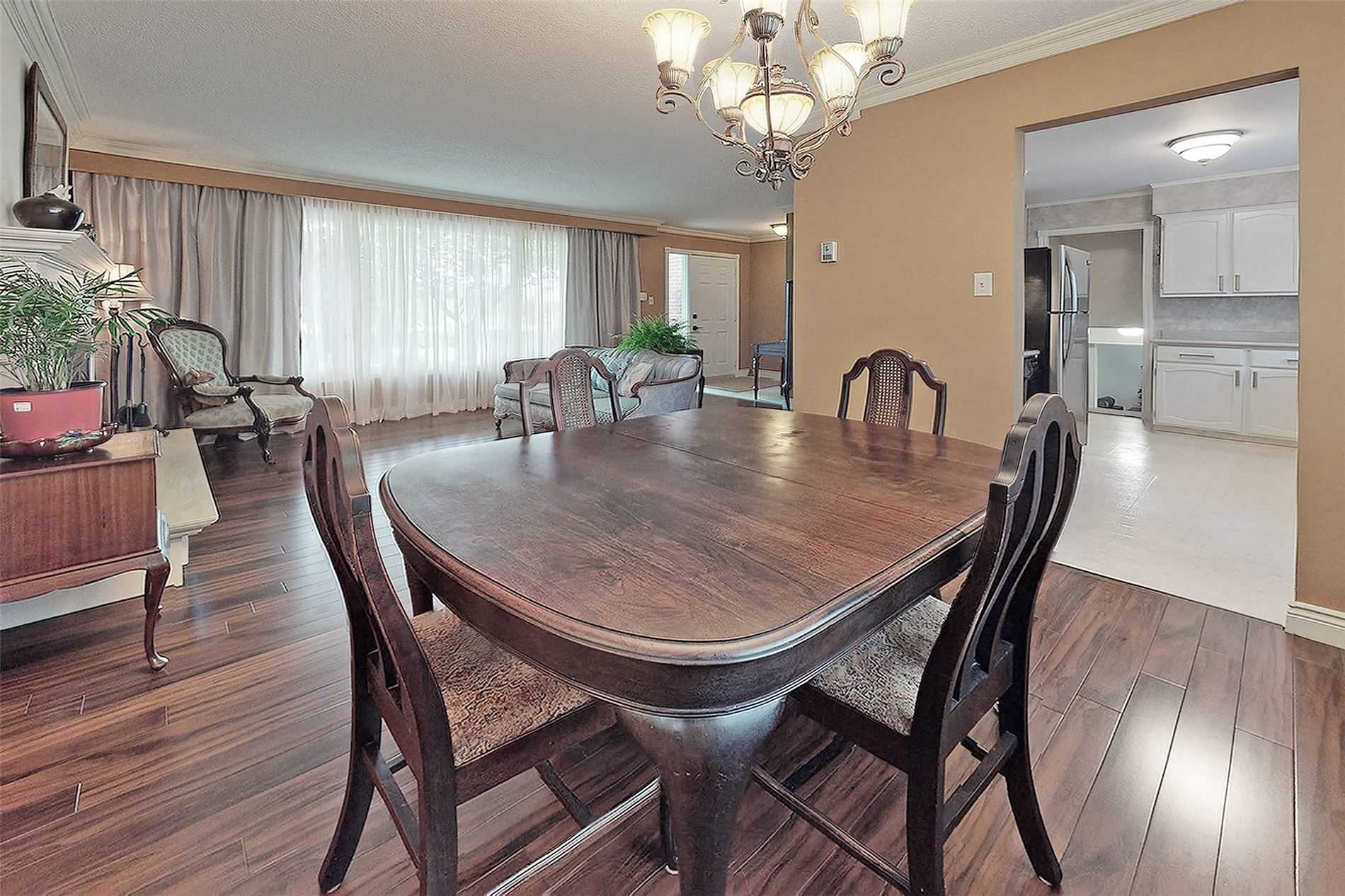 5205 5th Line Property Photo 9