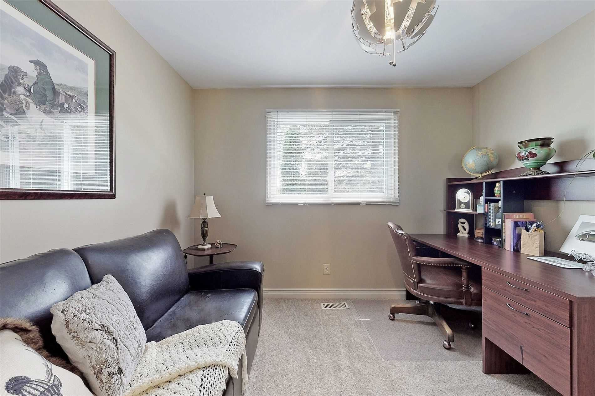 5205 5th Line Property Photo 15