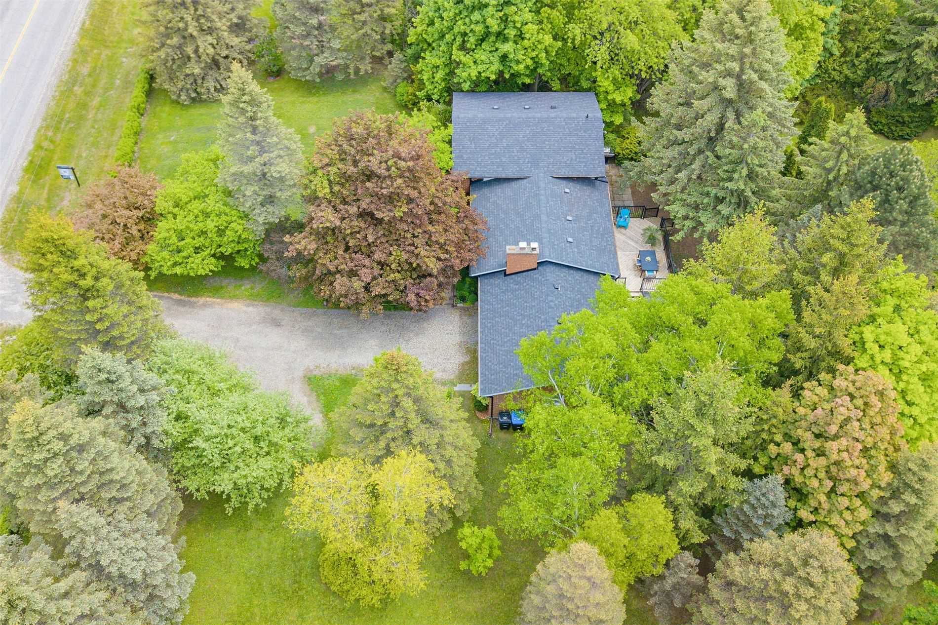 5205 5th Line Property Photo 33
