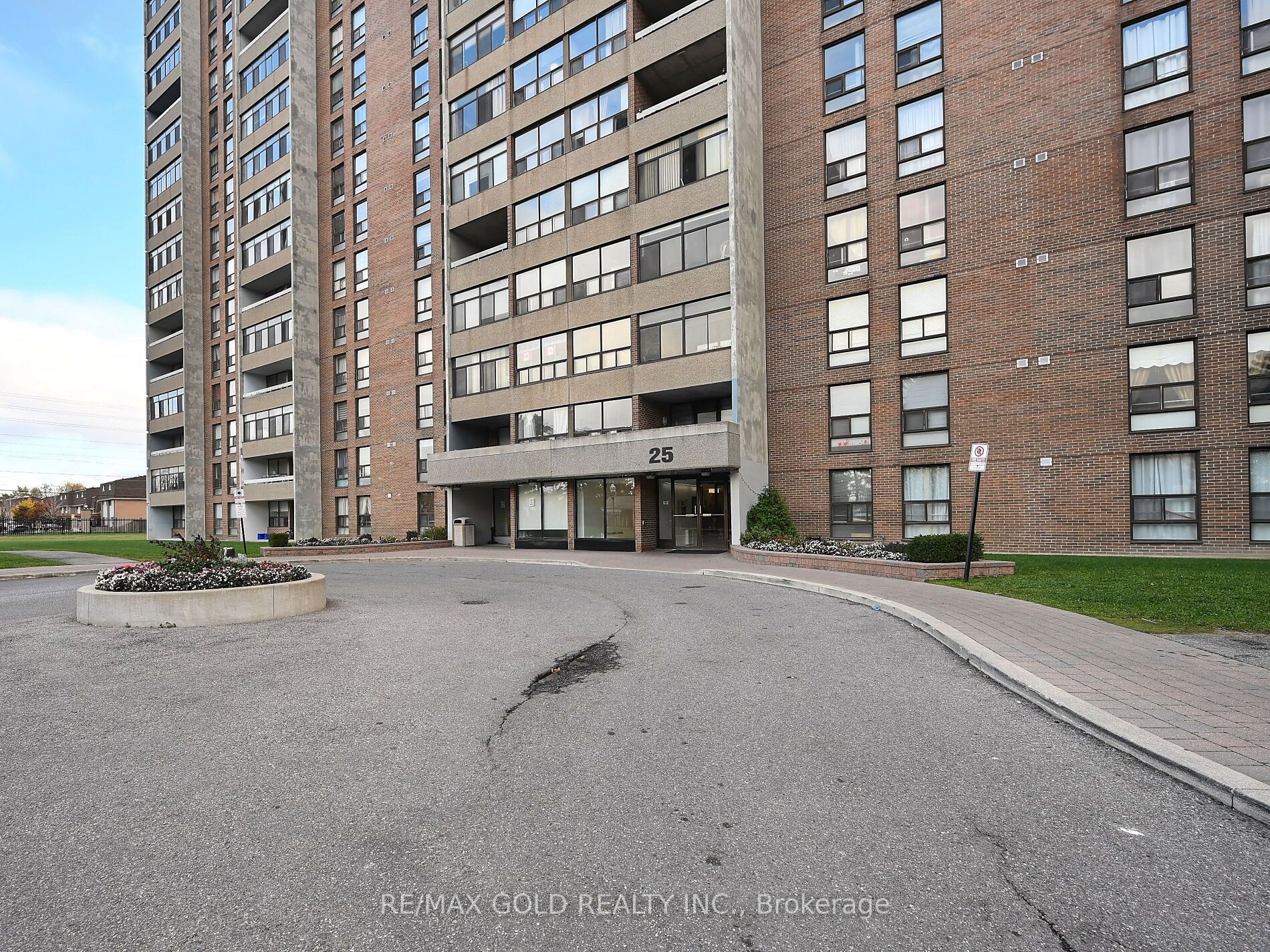 Queen Street Corridor Real Estate Listings Main Image