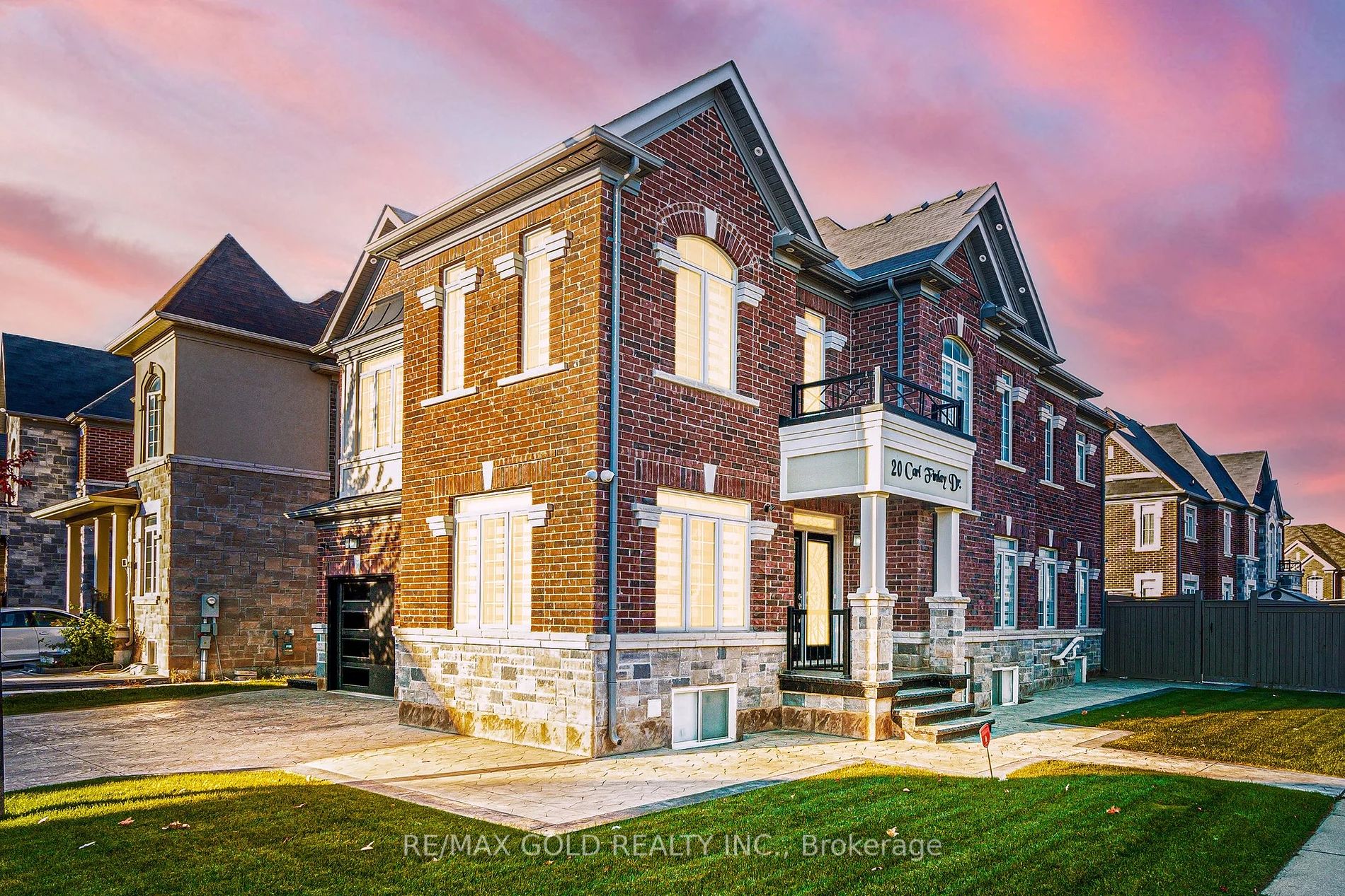 Toronto Gore Rural Estate Real Estate Listings Main Image