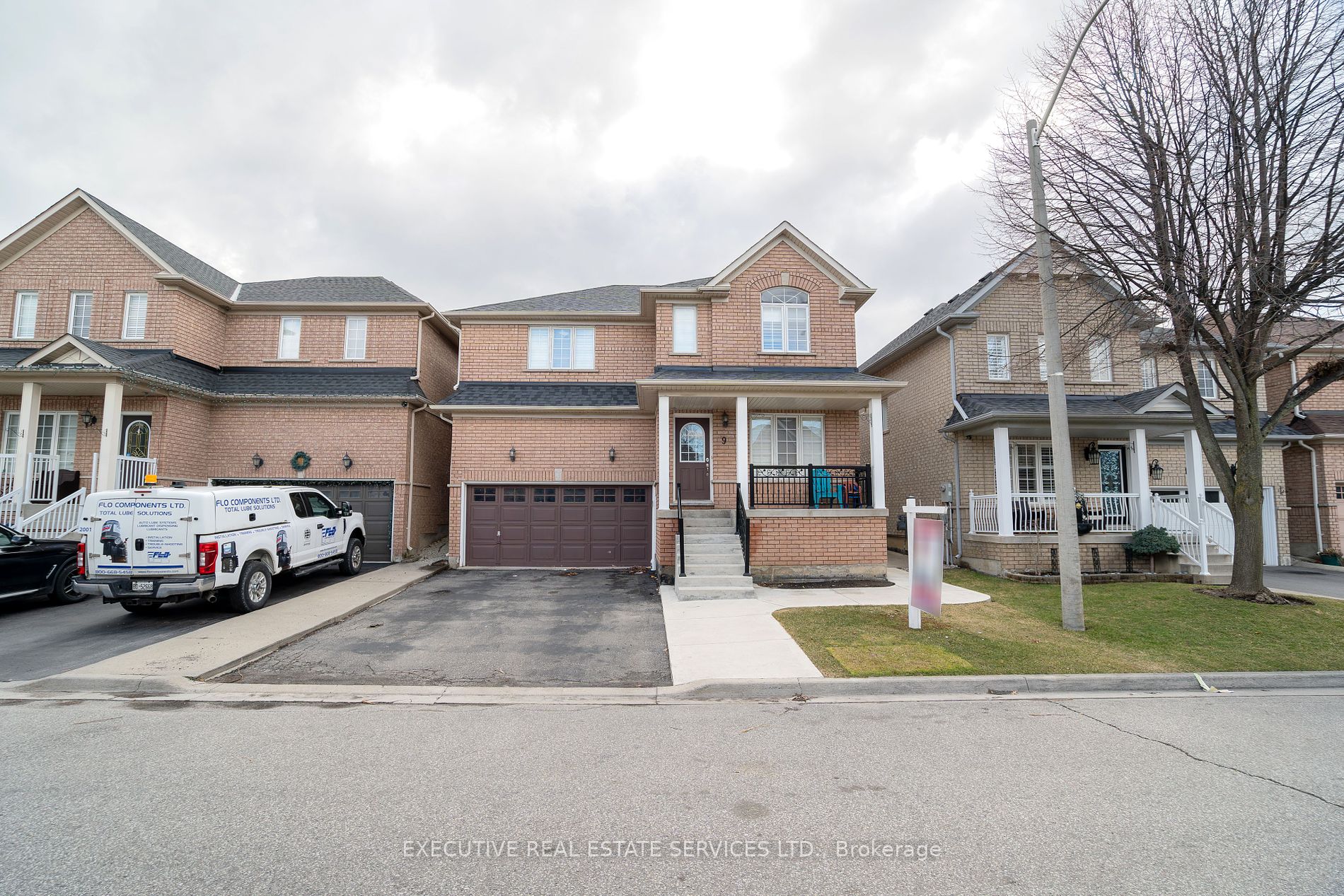 9 Bluewater Cres Property Photo