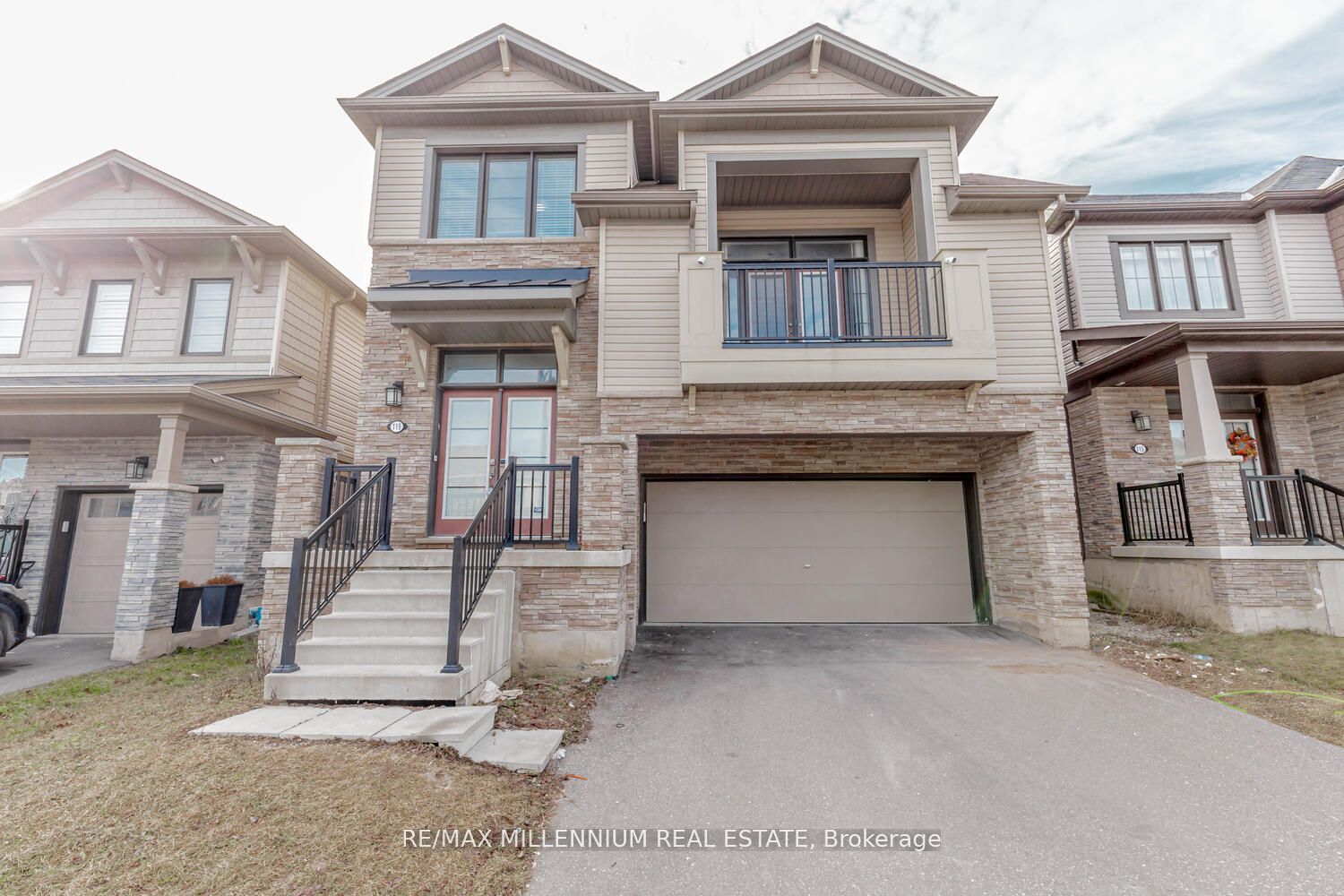 119 Pagebrook Cres Property Photo