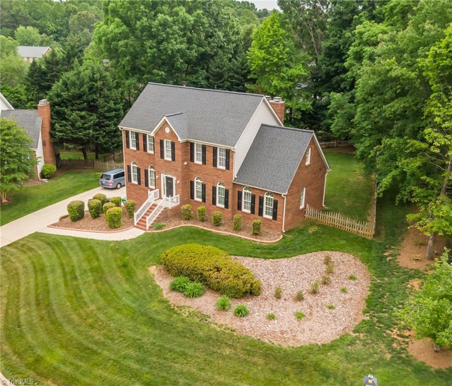 3104 Robinwood Court Property Photo 1