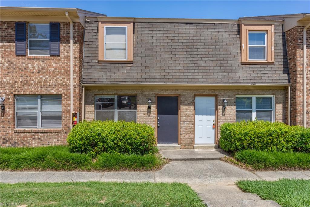 3923 Overland Heights # G Property Photo 1