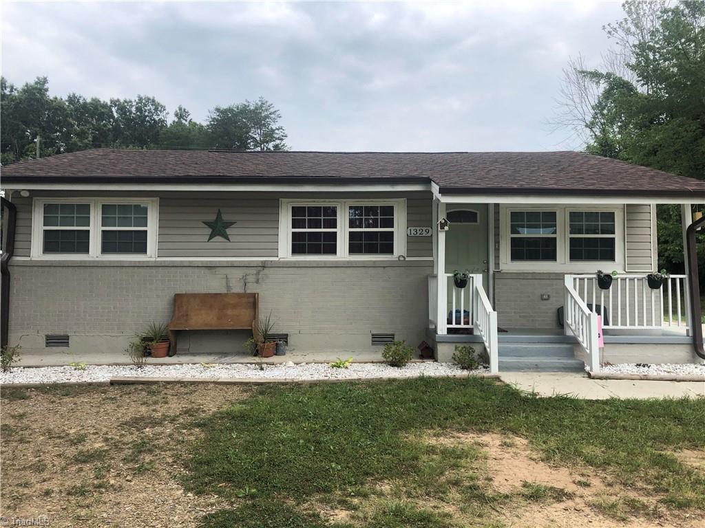 1329 Rivercrest Drive Property Photo 1