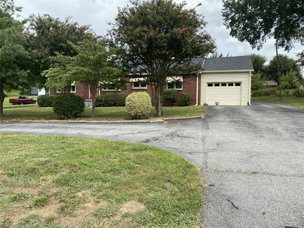 1011 Sedge Garden Road Property Photo 1