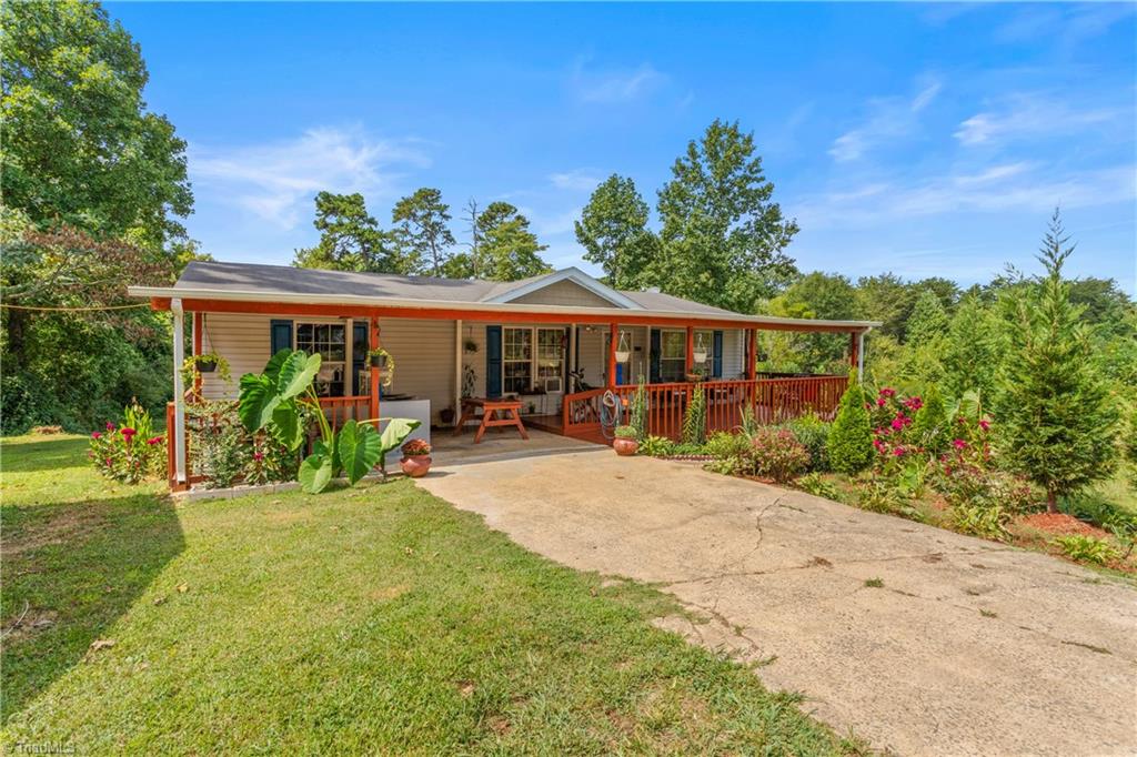 4934 Manning Street Property Photo 1