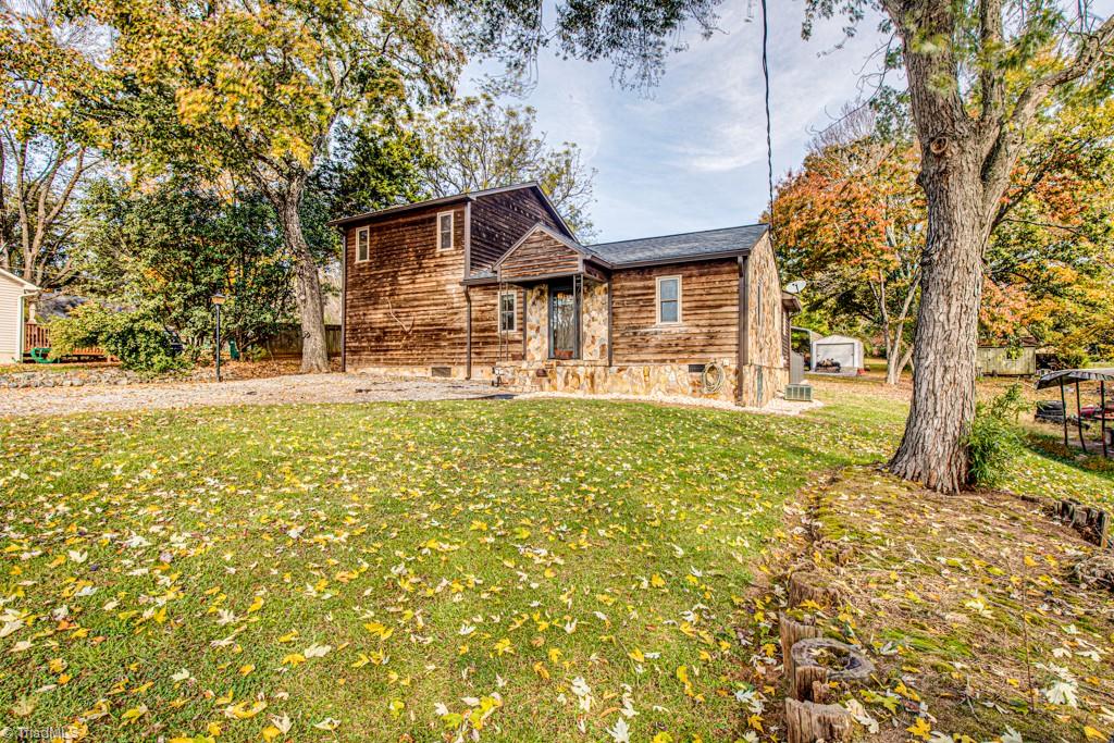 3144 S Stratford Road Property Photo 1