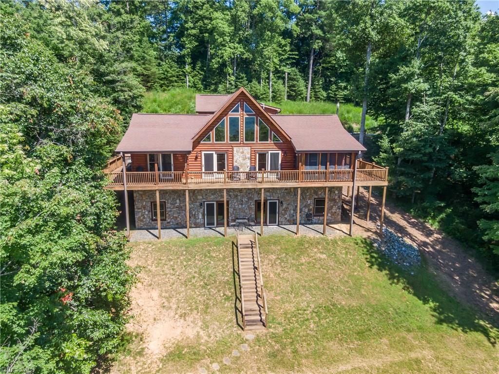 495 Ashe View Drive Property Photo 1