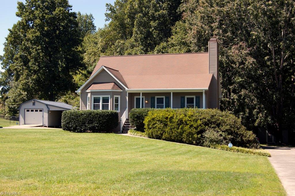 1113 Ridgecliff Drive Property Photo 1