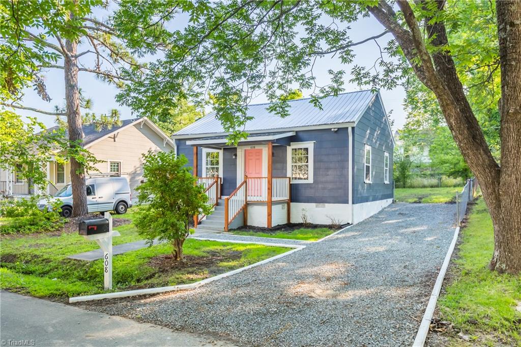 608 Piedmont Way Property Photo 1