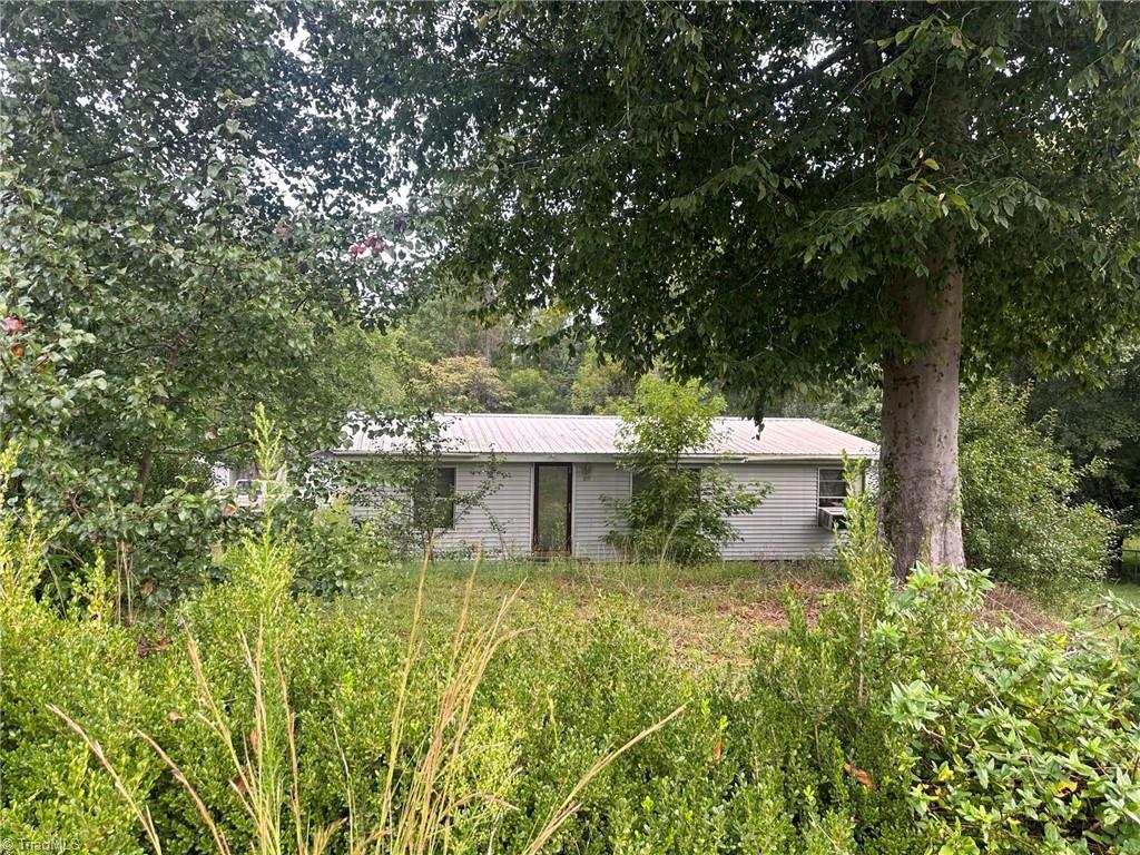 5277 Andy's Drive Property Photo 1