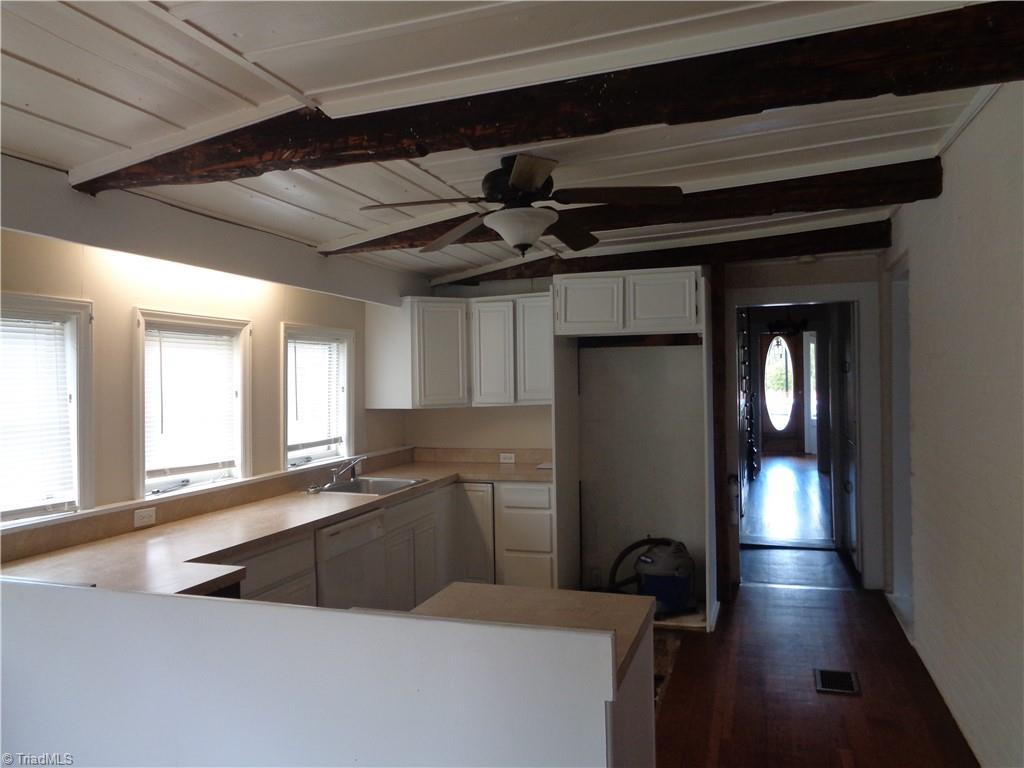 225 S Main Street Property Photo 4