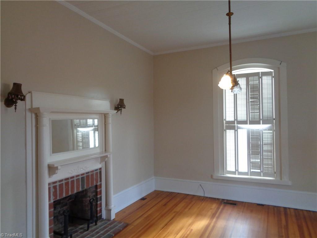 225 S Main Street Property Photo 11