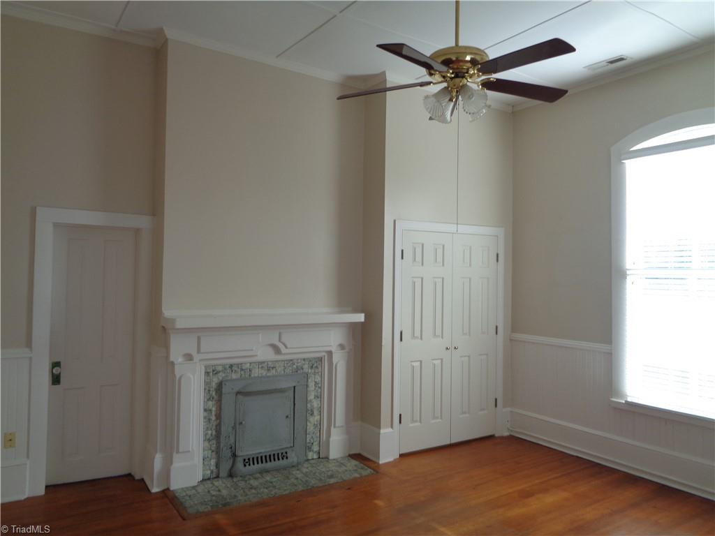 225 S Main Street Property Photo 17