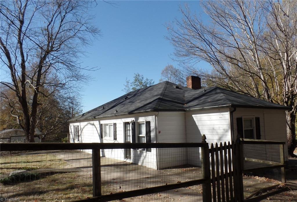 2370 Clemmonsville Road Property Photo 3