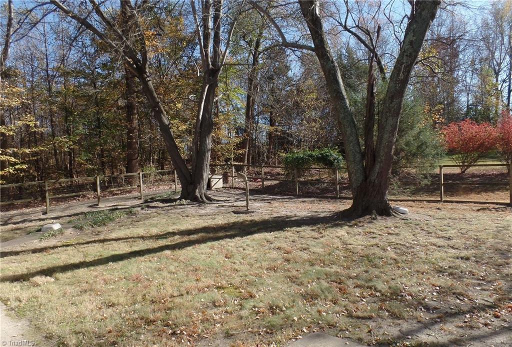 2370 Clemmonsville Road Property Photo 4