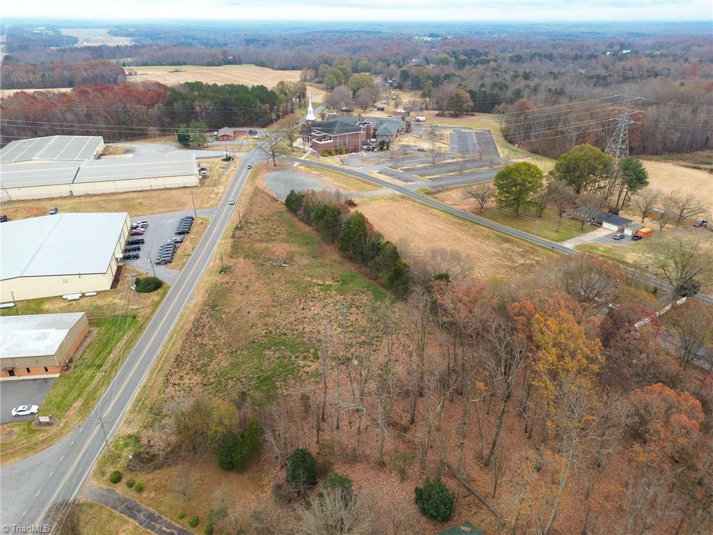 1885 Old Mountain Road Property Photo 8