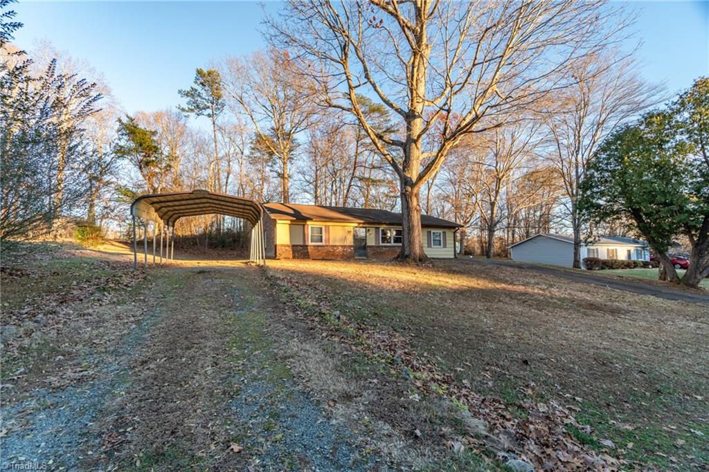 222 Redwood Bend Property Photo 1