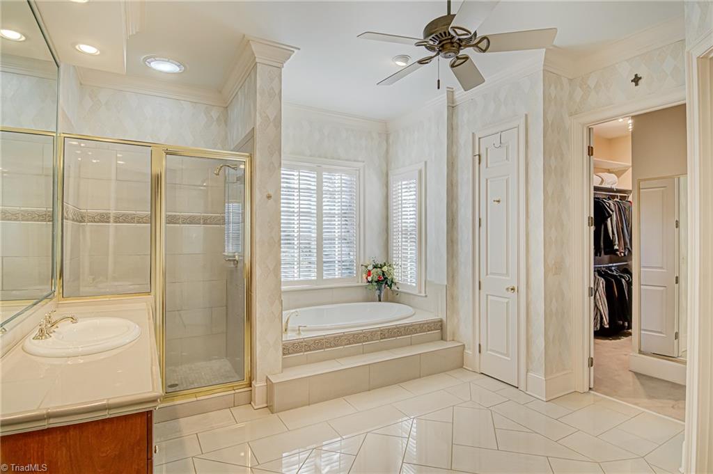 1021 Kent Mews Court Property Photo 22