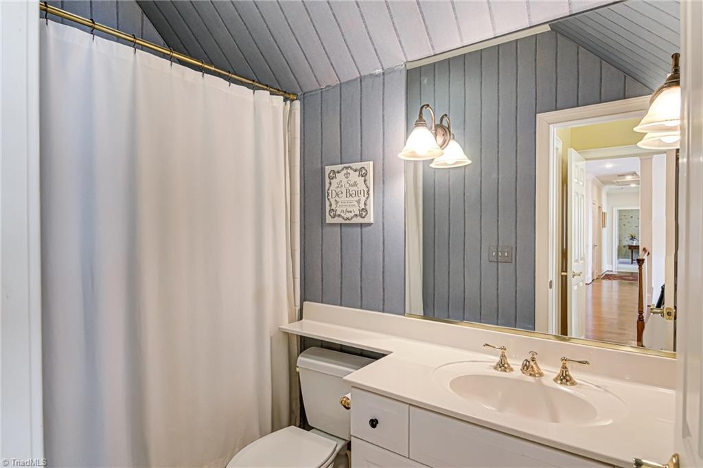1021 Kent Mews Court Property Photo 27