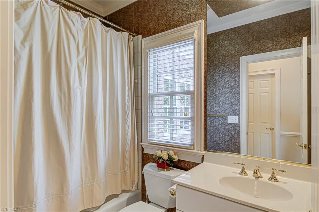 1021 Kent Mews Court Property Photo 30