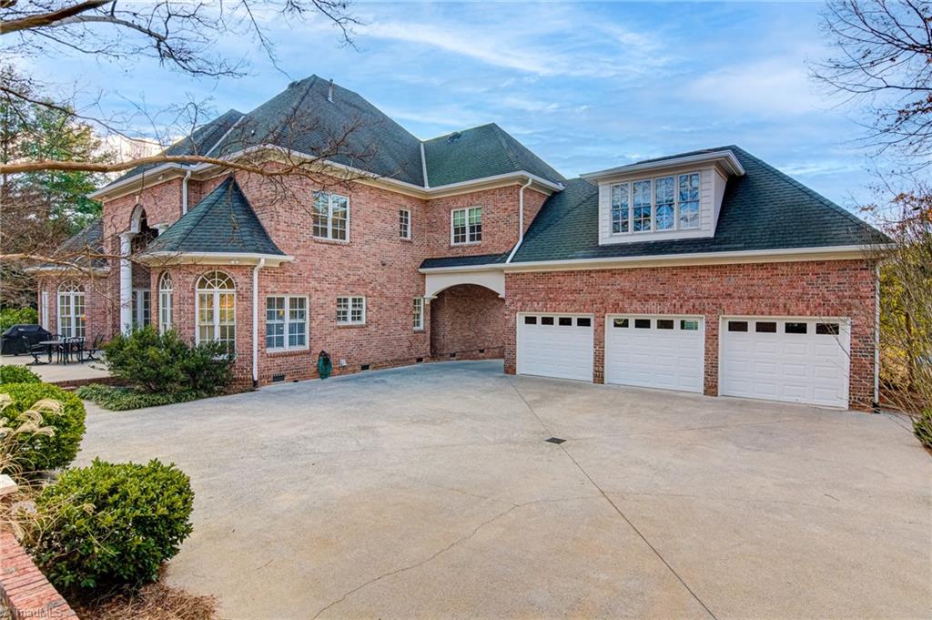 1021 Kent Mews Court Property Photo 42