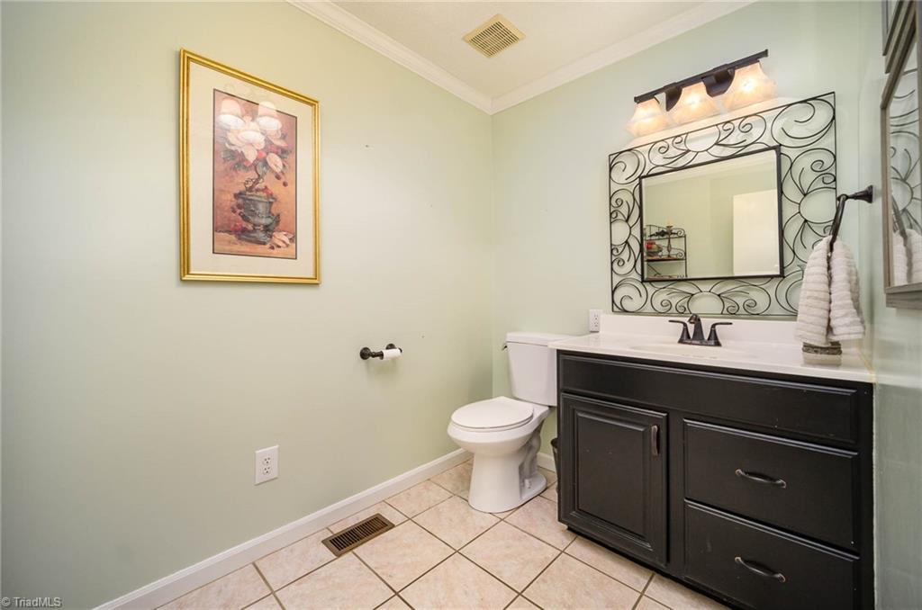 6255 Meadow Lane Property Photo 12