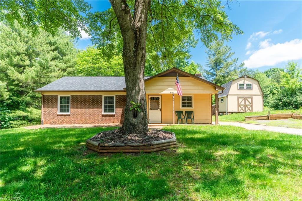 6130 Meadowdale Drive Property Photo 1
